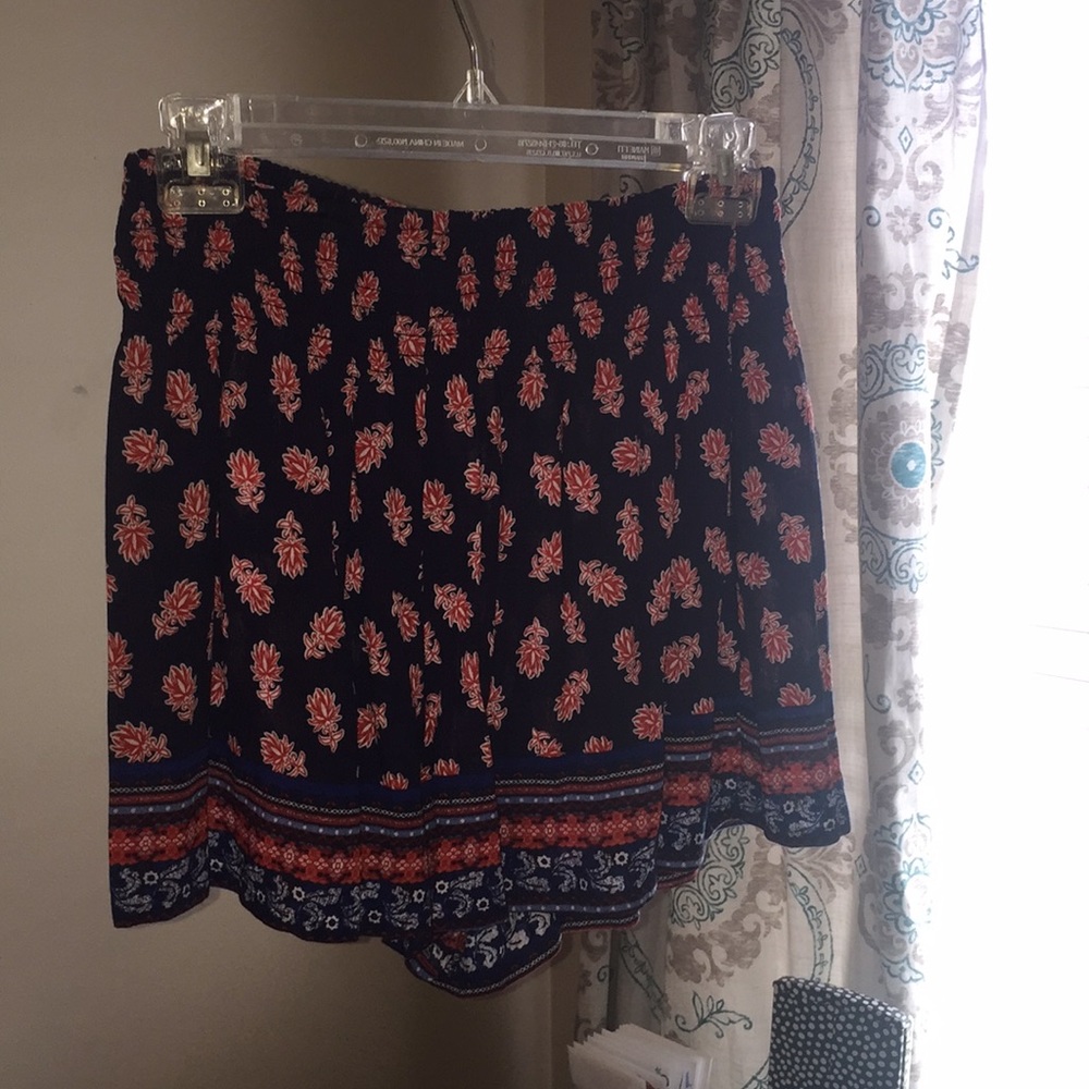 Fit and flair printed shorts